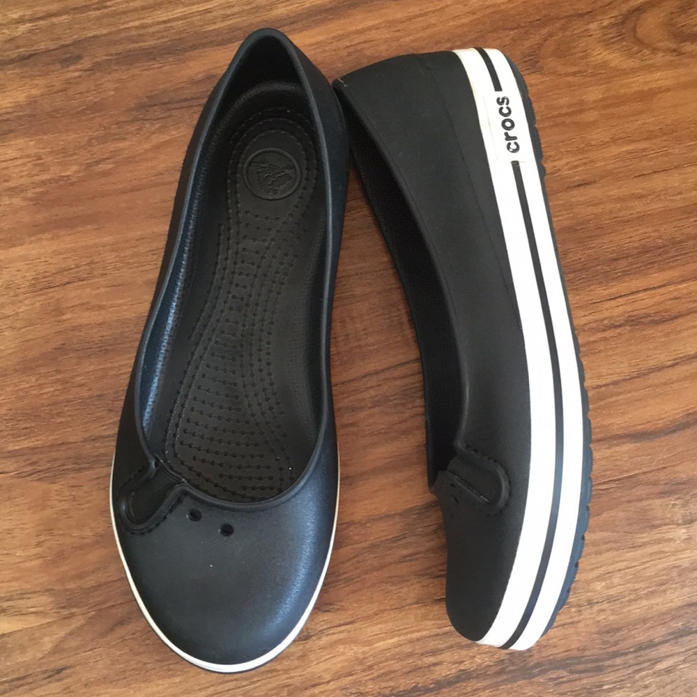 Crocs retro flats size 9 W